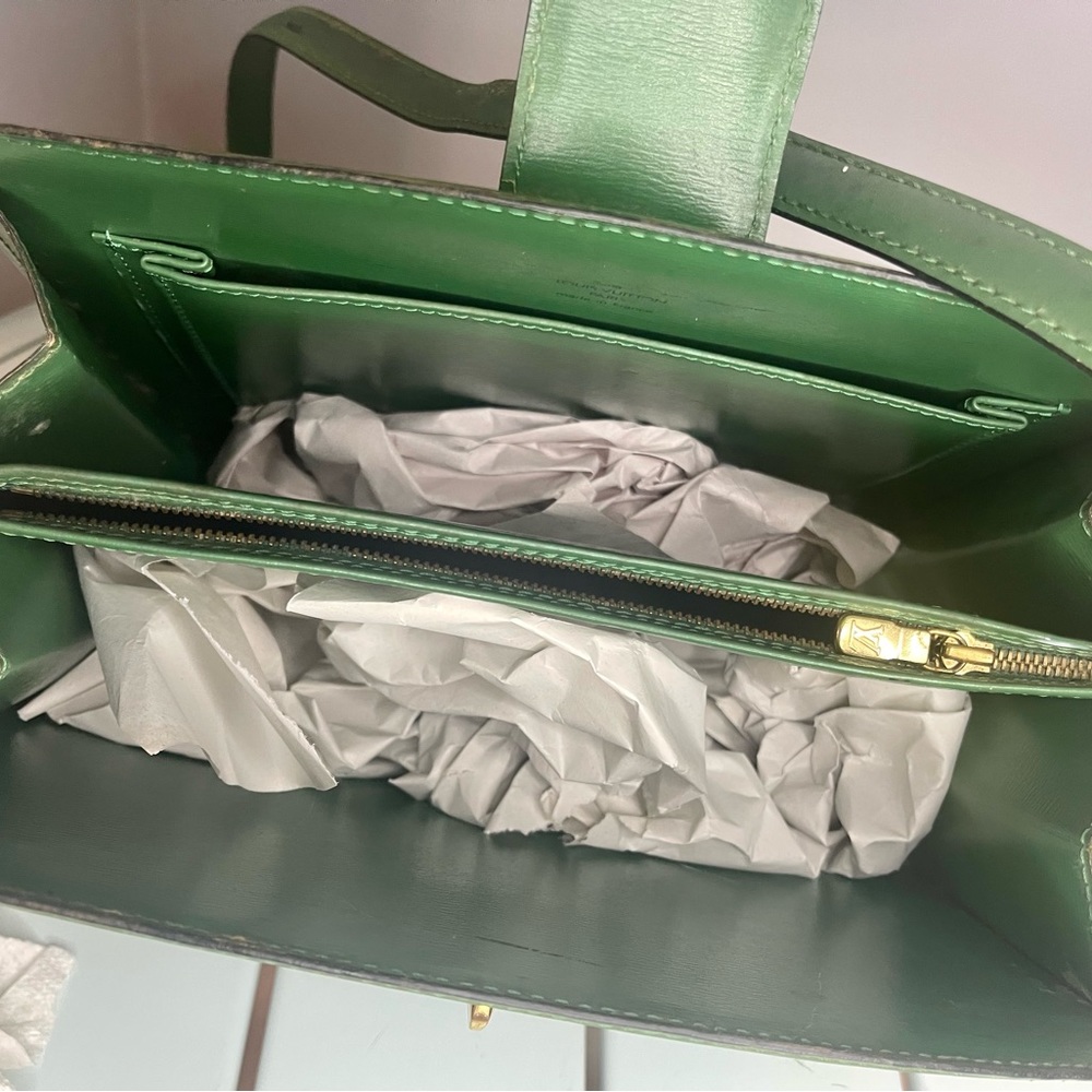 COPY - LOUIS VUITTON Epi Capucines Shoulder Bag Green - Picture 5 of 14